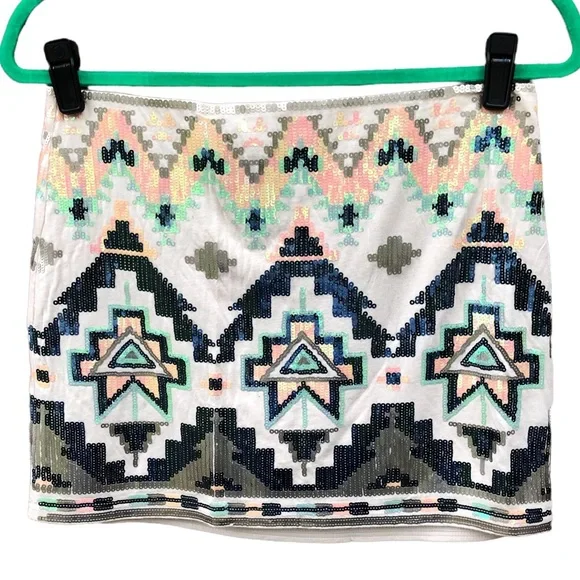 Express Small Mini Skirt Sexy Sequin Stretch Southwestern Aztec Boho Short - Picture 2 of 6